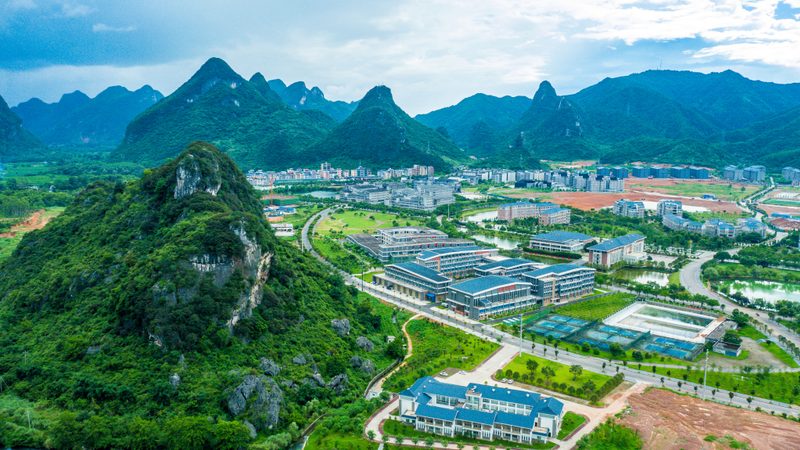 电路板孔径大小：揭秘其重要性及选择标准
