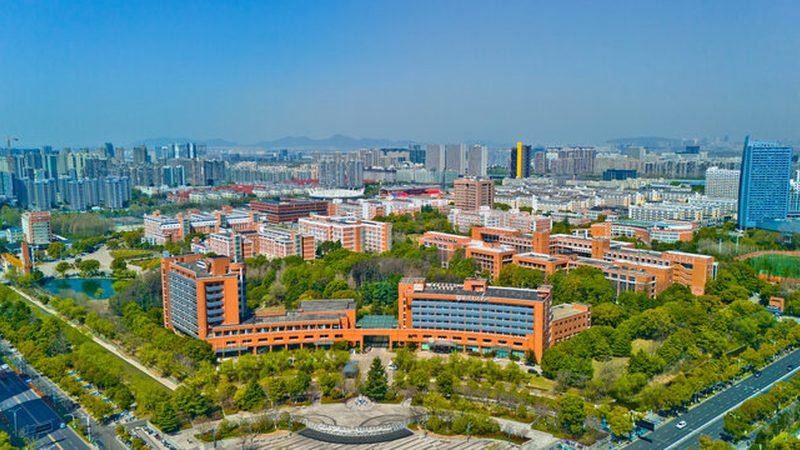 汽车继电器常见型号对照表：揭秘选型逻辑与适用场景
