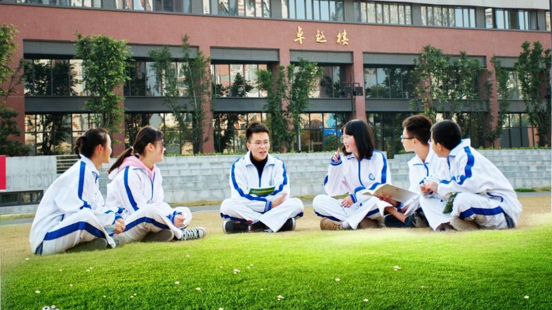 电子产品定制：如何规避潜在风险，确保品质与性能**